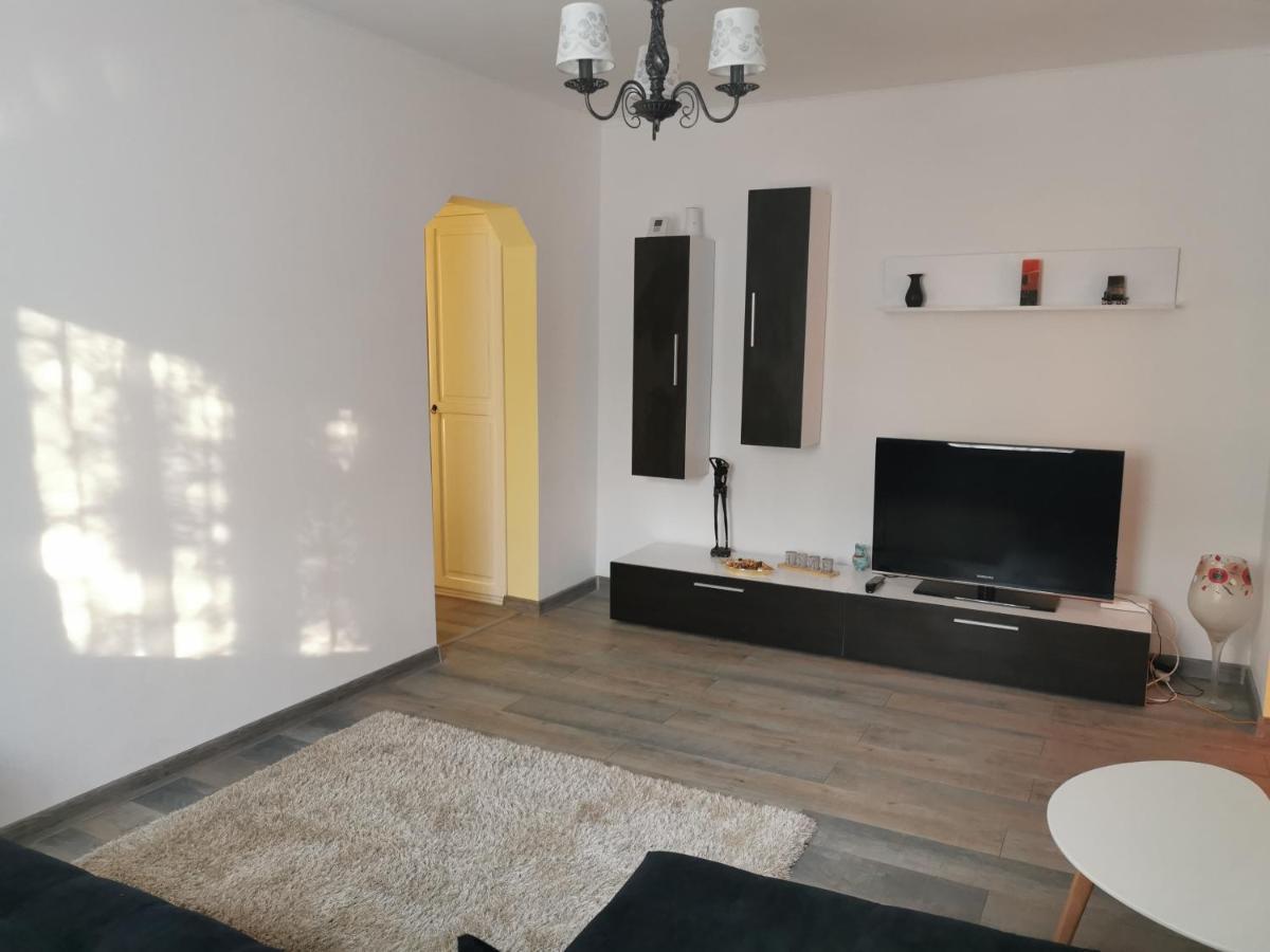 Chic Apartment Браїла Екстер'єр фото