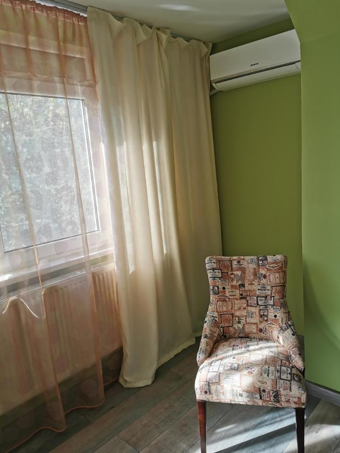 Chic Apartment Браїла Екстер'єр фото
